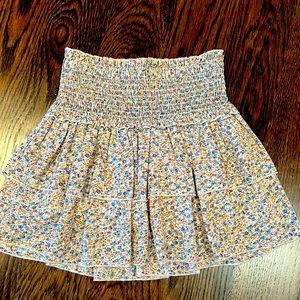 Katie j blue floral skirt. Brand new condition